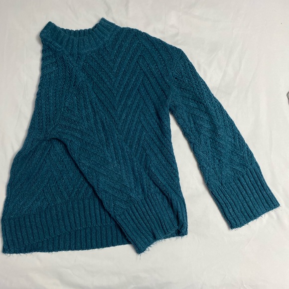 Blue trendy sweater - Picture 2 of 3